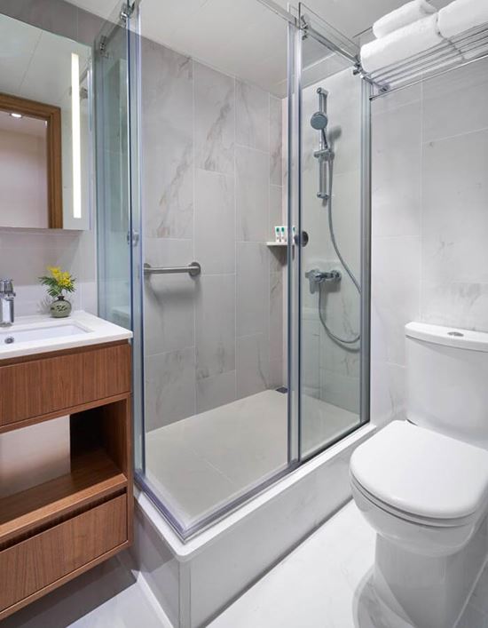 Studio - Bathroom