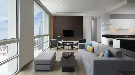Three Bedroom Deluxe - Living Room